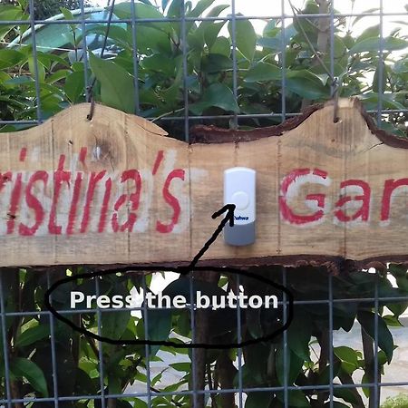 Christinas Garden Apartment Patras Exterior photo